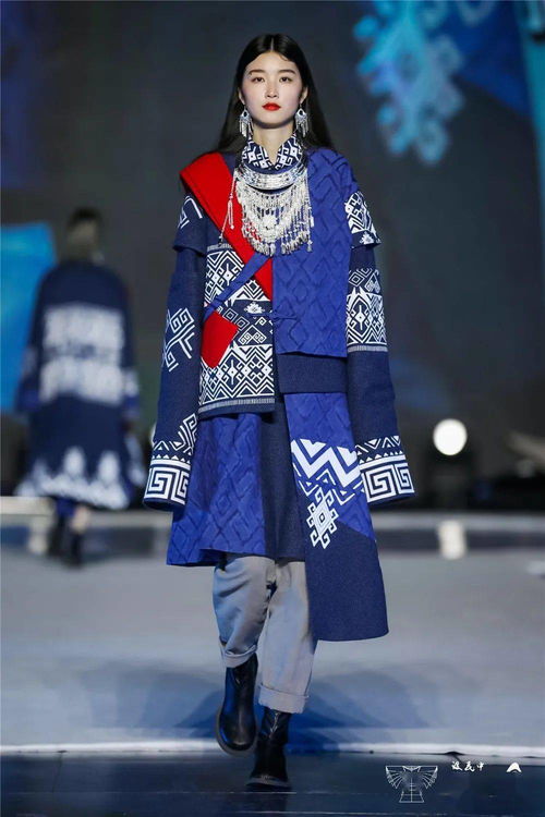 第三屆中國 浙江 民族服飾設計展演決賽現(xiàn)場丨迎建黨百年 織民族華服 同心共筑中國夢